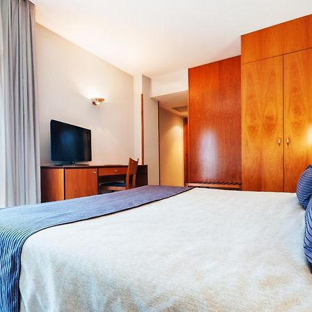 Hotel Ґранульєс Номер фото