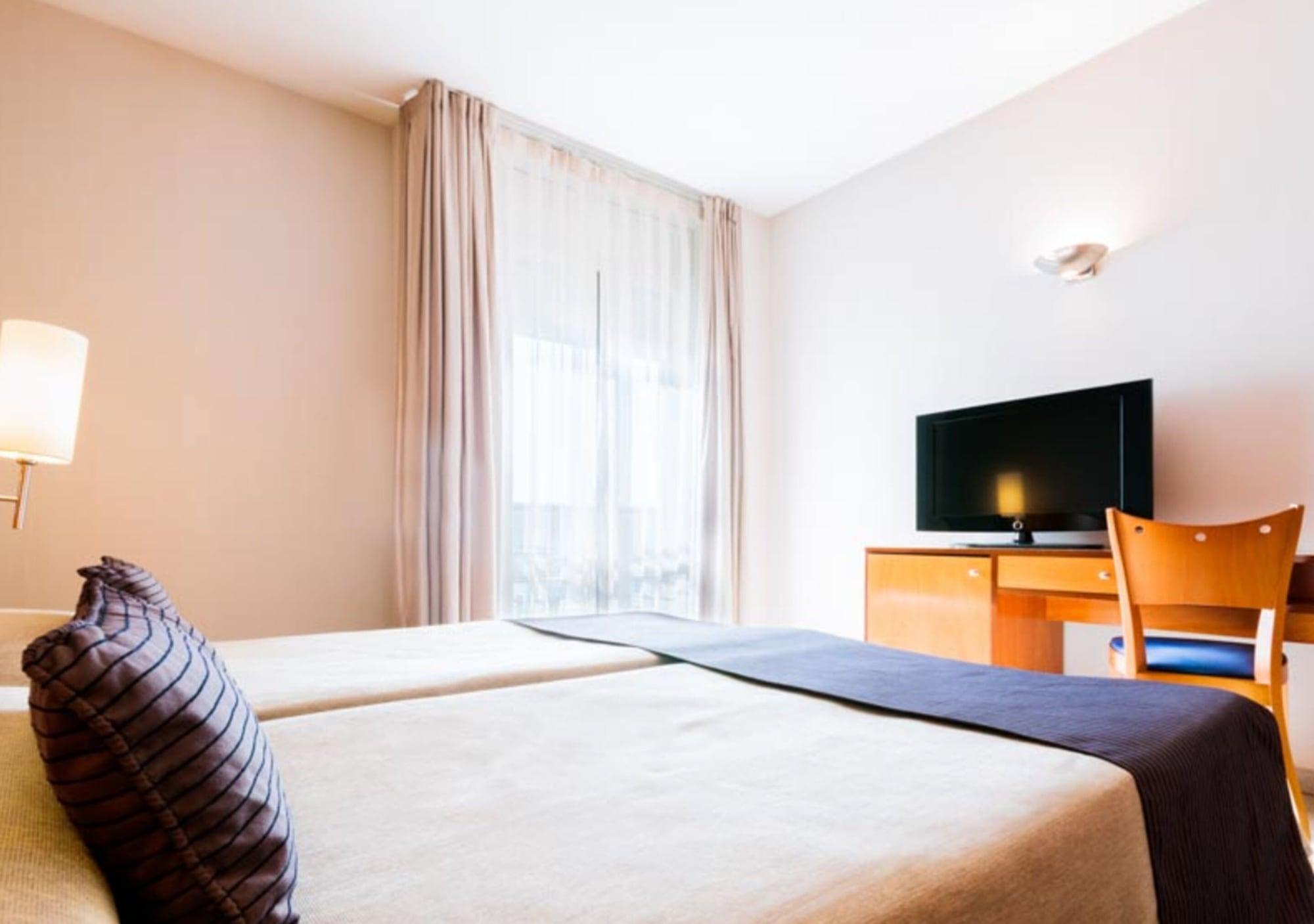 Hotel Ґранульєс Екстер'єр фото