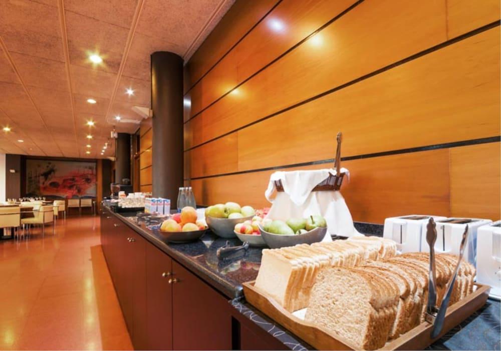 Hotel Ґранульєс Екстер'єр фото