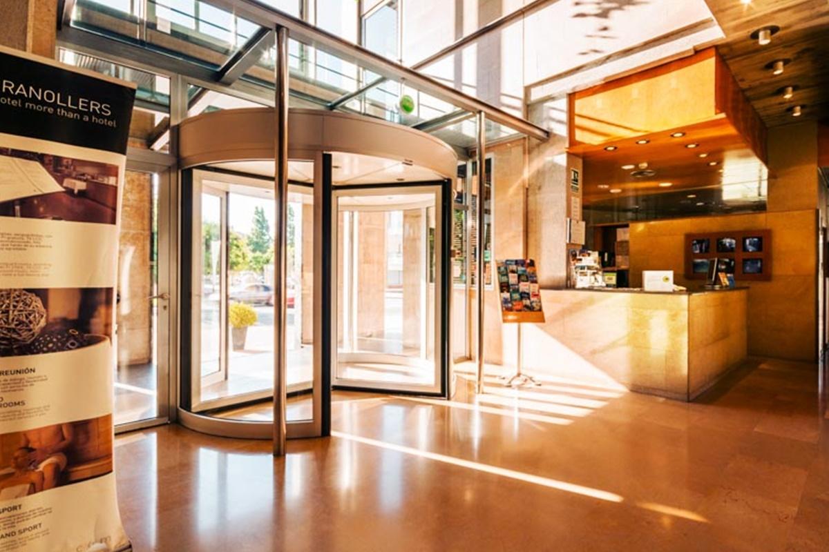 Hotel Ґранульєс Екстер'єр фото