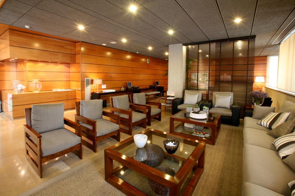 Hotel Ґранульєс Інтер'єр фото