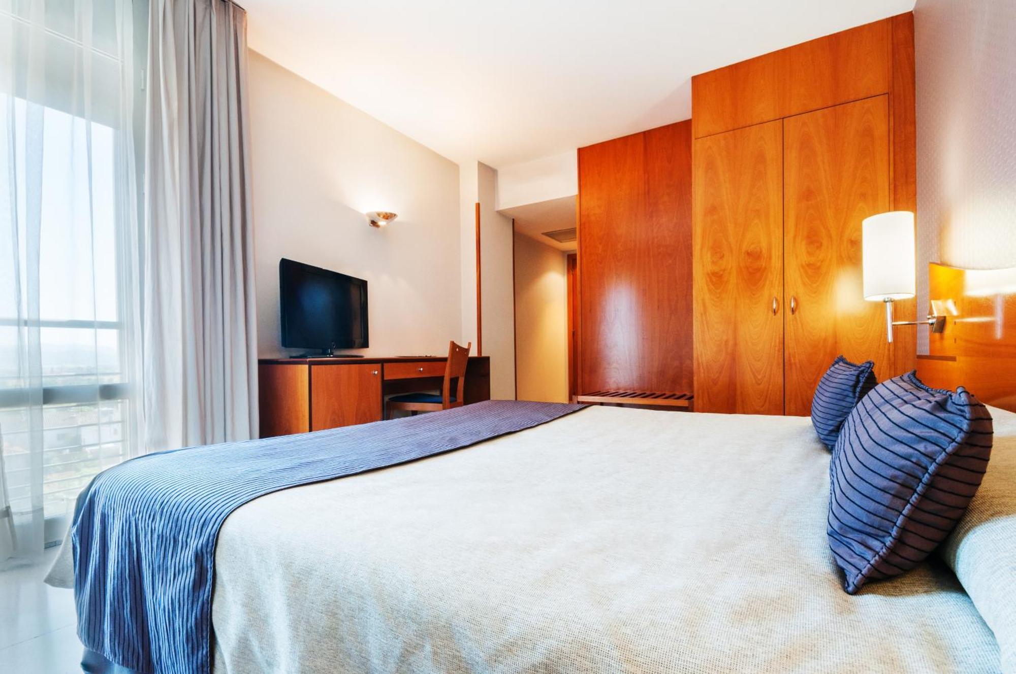 Hotel Ґранульєс Номер фото